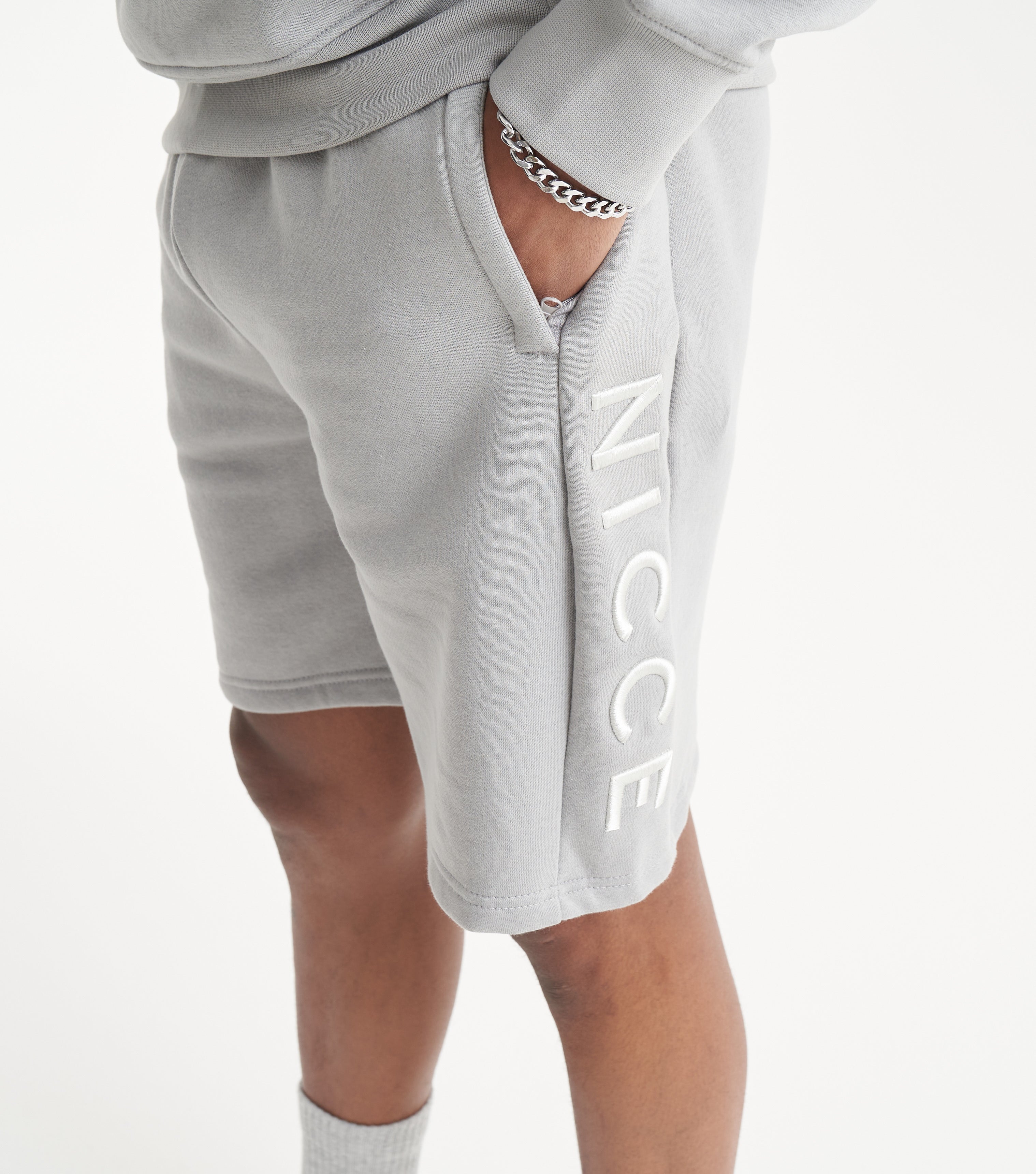 Mercury Shorts Circular