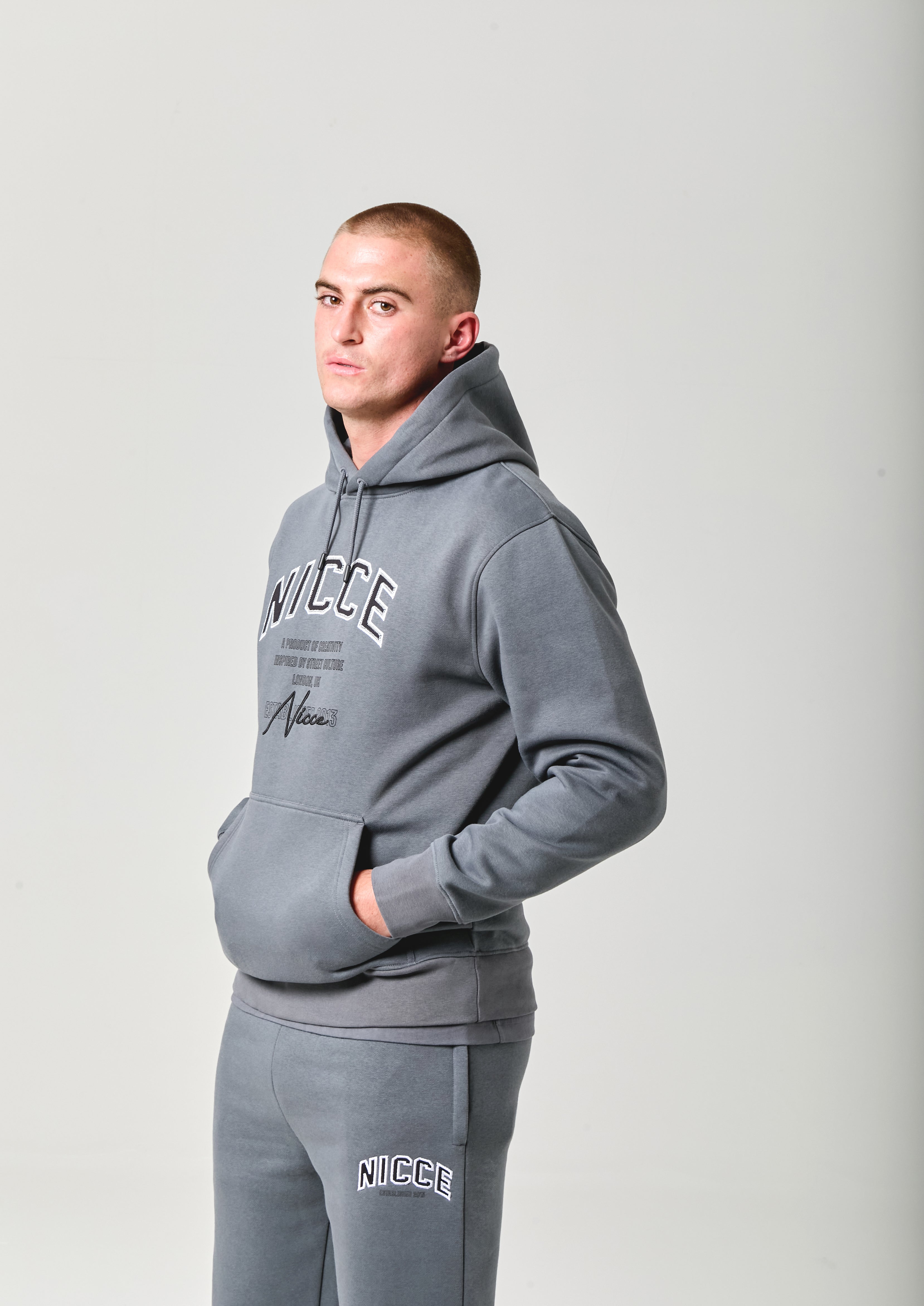 Elevate Hoodie Graphite
